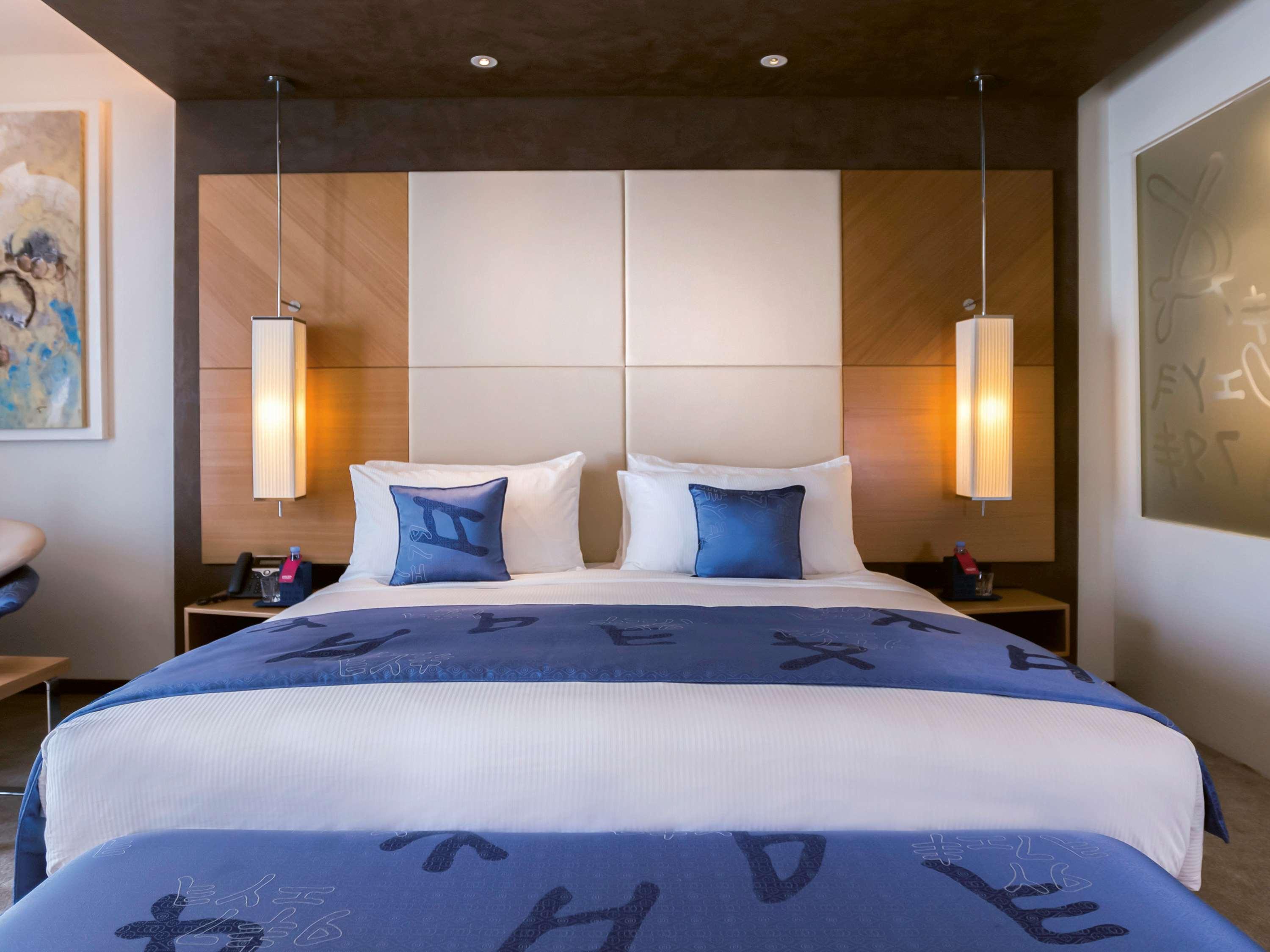 Moevenpick Hotel Du Lac תוניס מראה חיצוני תמונה A bedroom at the hotel