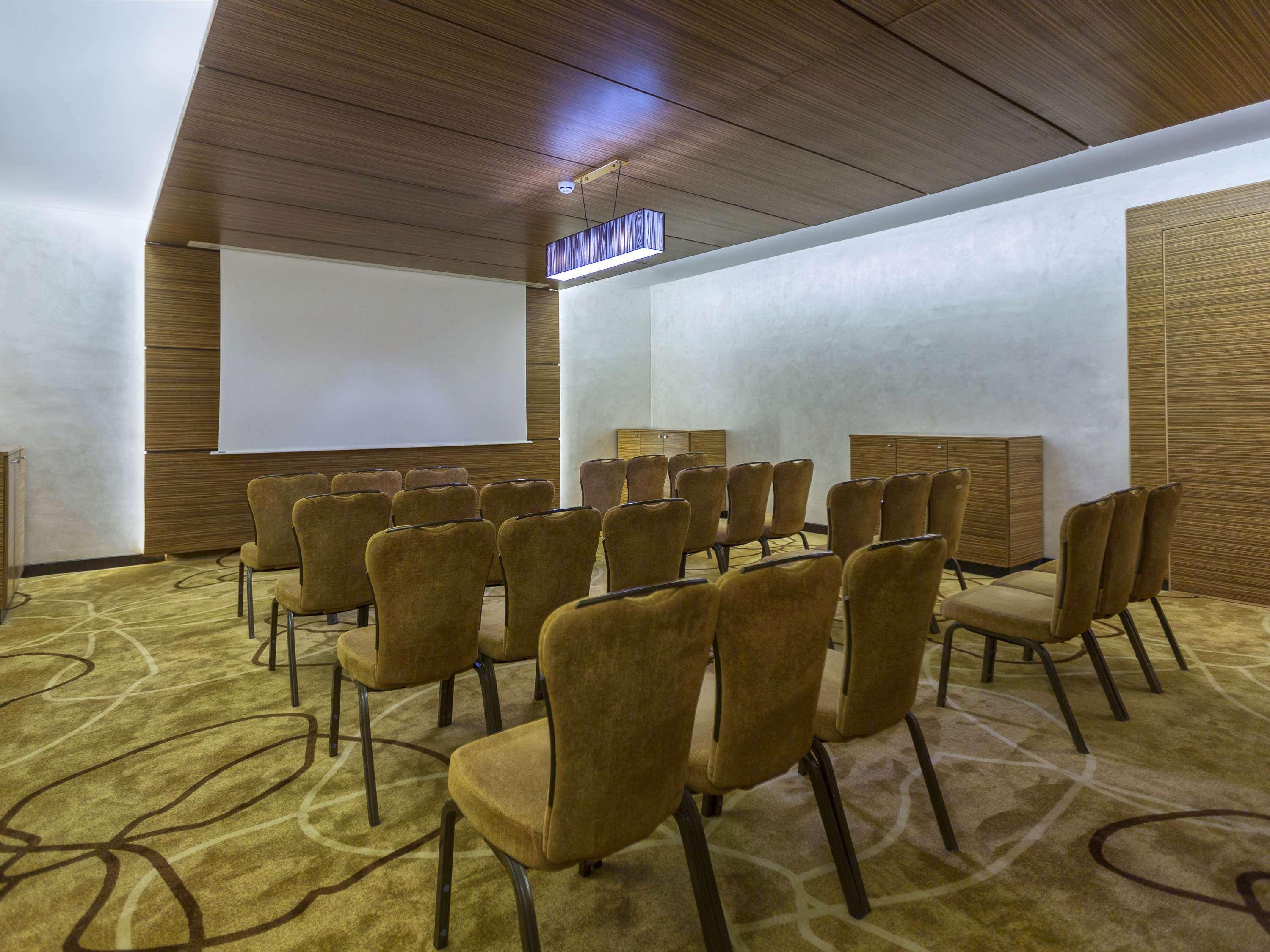Moevenpick Hotel Du Lac תוניס מראה חיצוני תמונה Meeting room