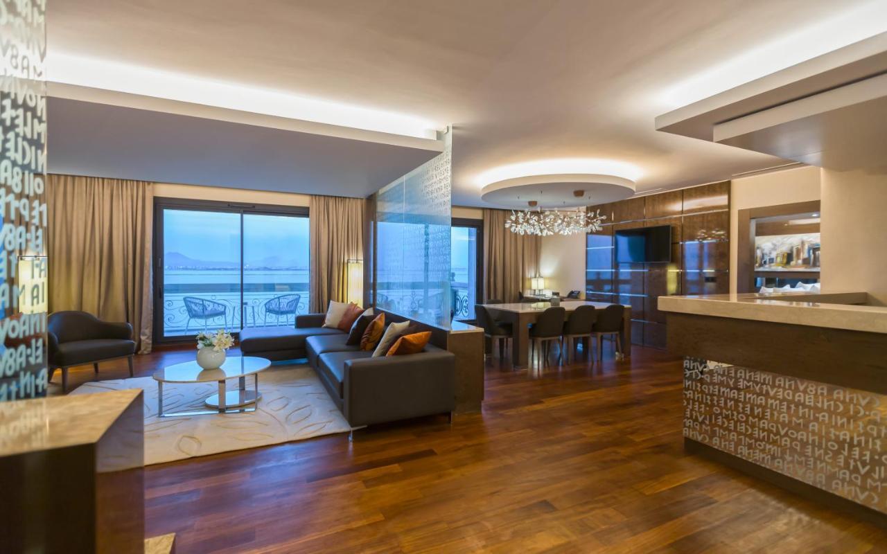 Moevenpick Hotel Du Lac תוניס מראה חיצוני תמונה A suite at the hotel